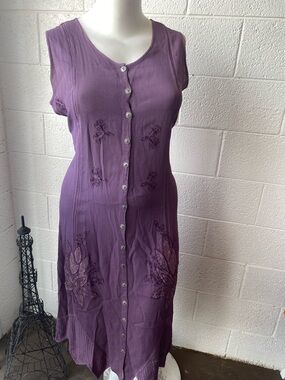 Sleeveless Midi Button-Front Dress in Purple